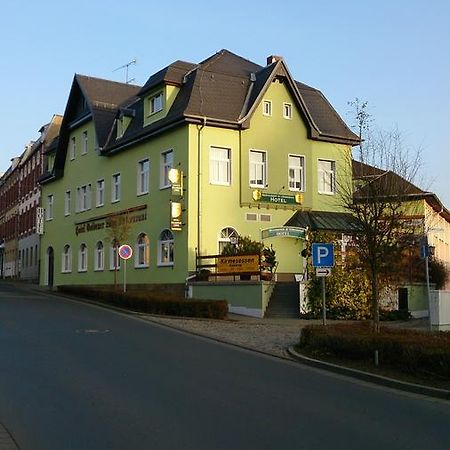 Goldener Loewe Triebes Hotel Exterior photo